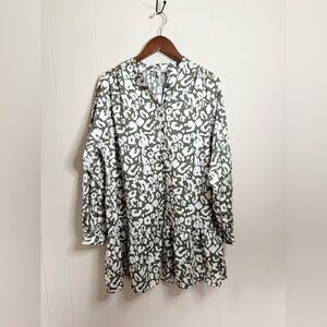 Elizabeth and James sage green and white animal print long sleeve shirt dress SM